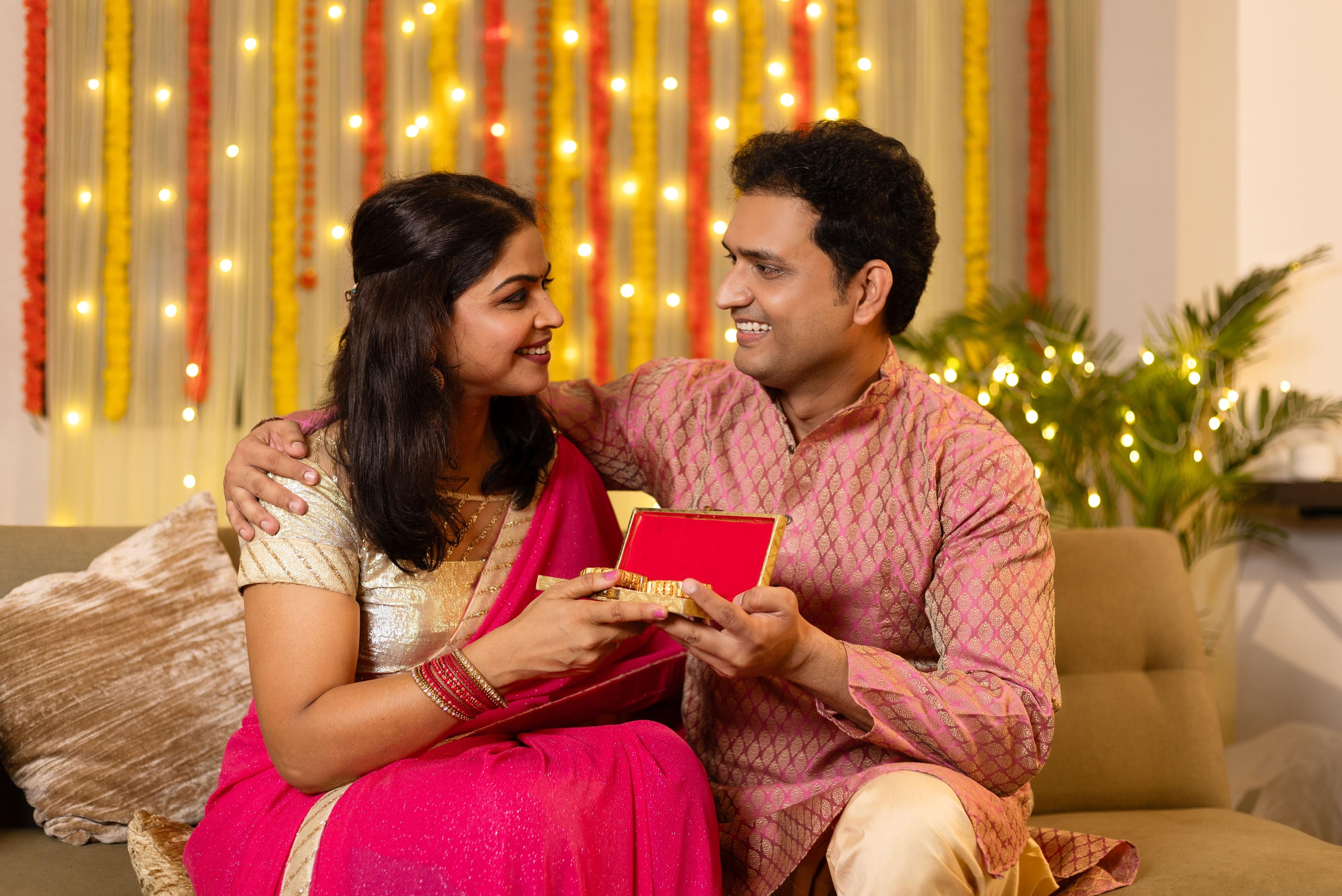 Creative Takes on Griha Pravesh Decor (Fairy Lights + Flowers)