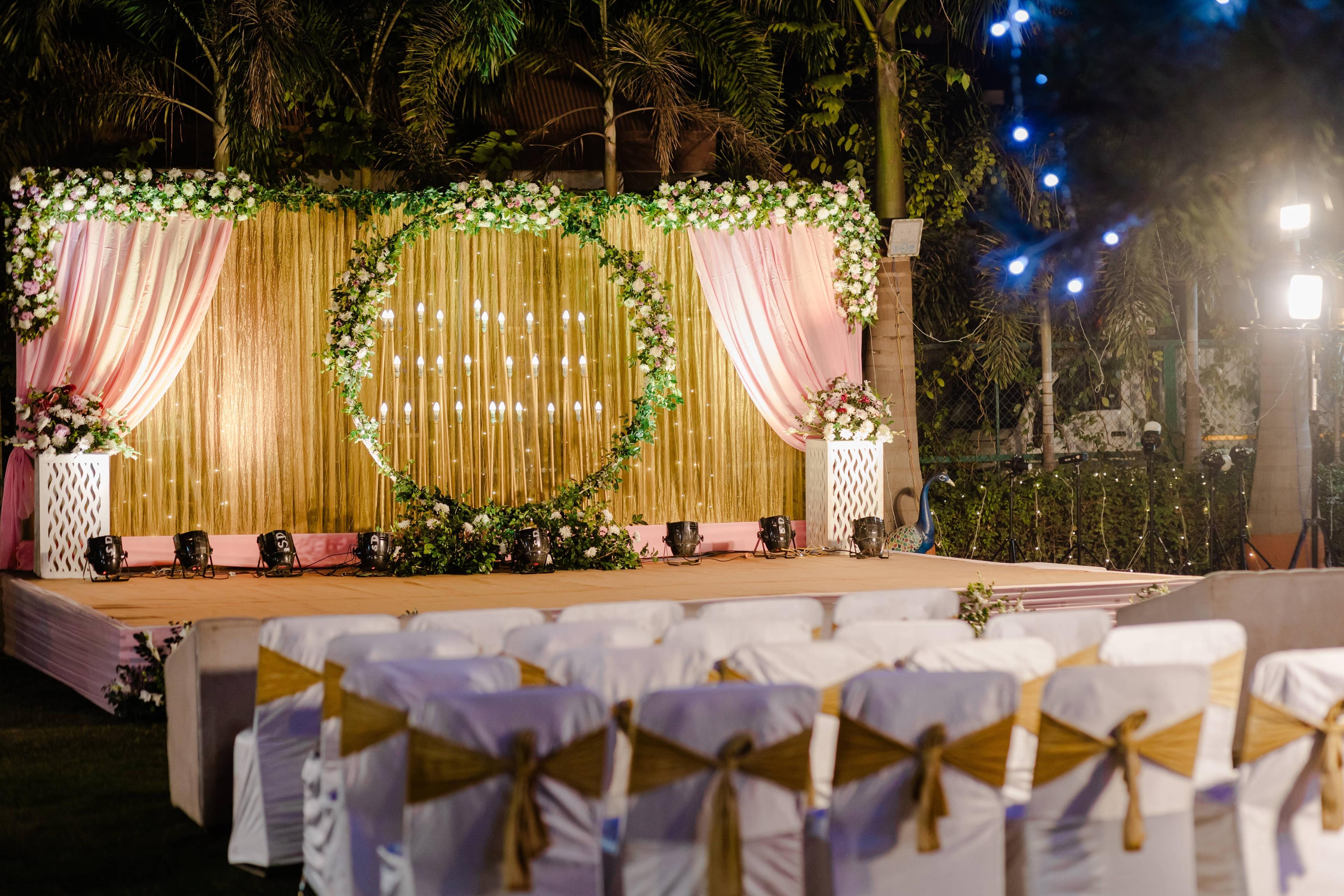 Lighting Hacks That Instantly Make Weddings Look Magical
