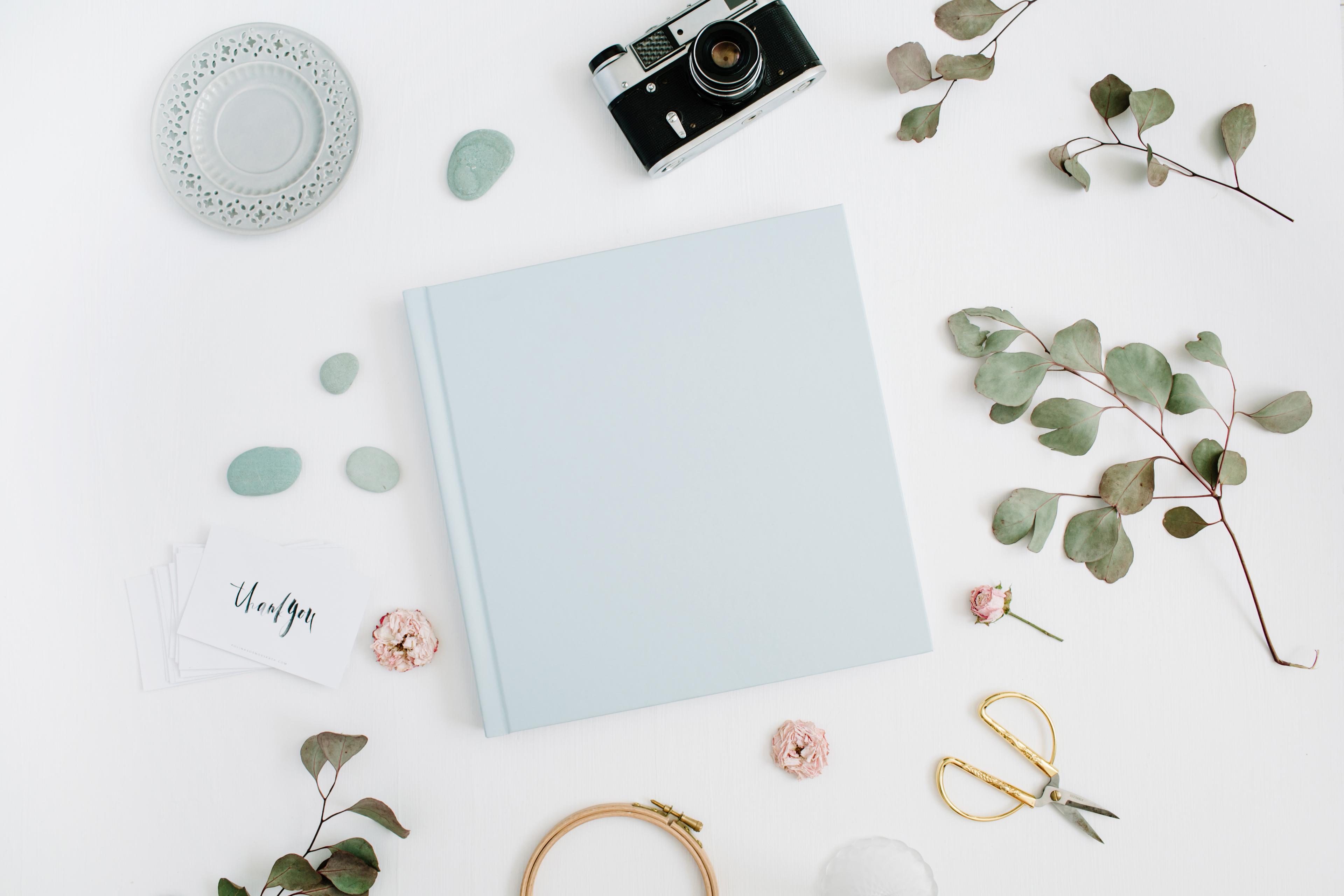 How to DIY Your Wedding Album with At-Home Wedding Photos