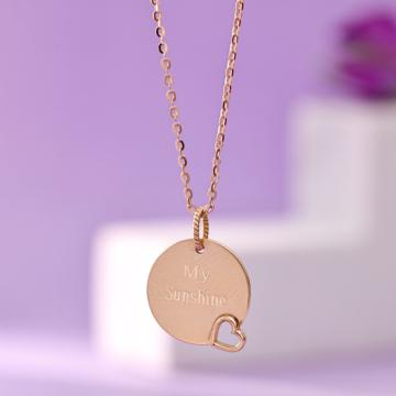 Graceful Circle Bloom Personalized Pendant