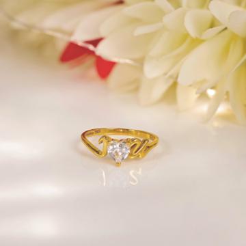 Petite Heart Glint Gold Ring
