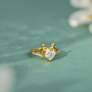 Twin Lustre Heart Gold Ring