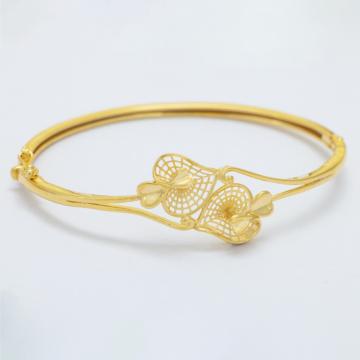 Sparkling Heartin Gold Bracelet - Valentine Collection