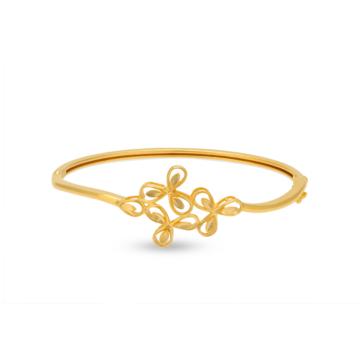 Modish Triple Flora Gold Bracelet