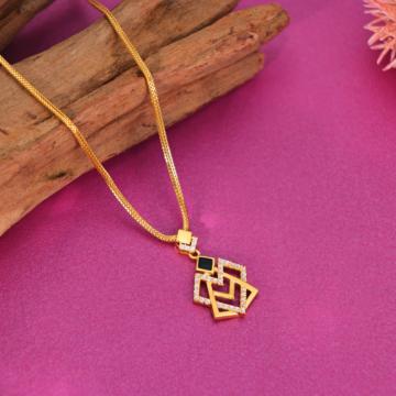 Graceful Geometric Heart Gold Necklace
