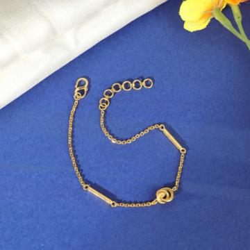 Ethereal Gold Knot Centre Bracelet