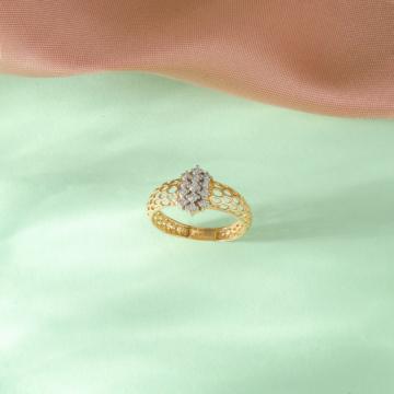 Sparkle Cluster Stone Diamond Ring - Theiaa Collection