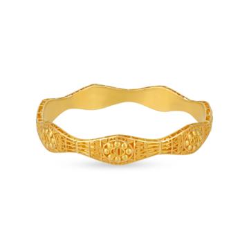 Attractive Floral Gold Bangle