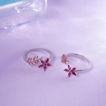Stunning Floral Motif Silver Toe Rings