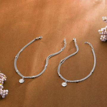 Stellar Dangling Floral Silver Anklets