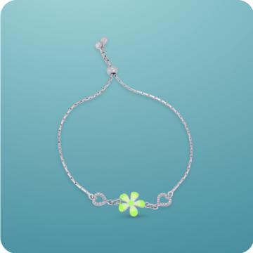 Exquisite Heartin Adjustable Silver Bracelet
