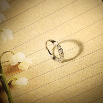 Refulgent Heartin Adjustable Silver Ring - Valentine Collection