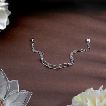 Elegant Interlocked Silver Bracelet