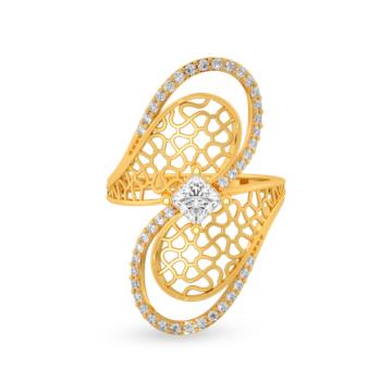 Enchanting Twirl Gold Ring