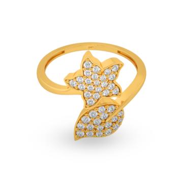 Attractive Floral with Leaf Gold Rings