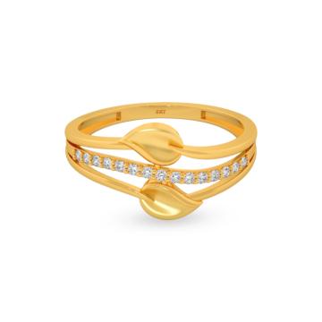 Modish Double Leaf Gold Ring
