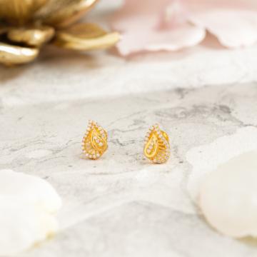 Regal Shine Gold Earrings