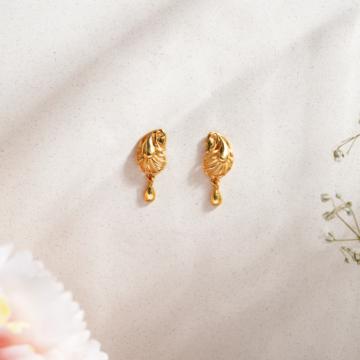 Majestic Dew Drops Gold Earrings