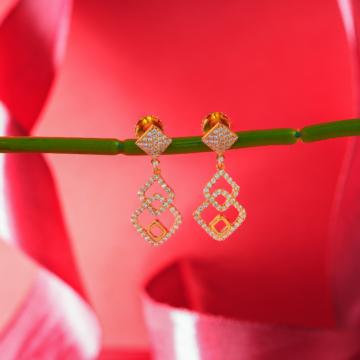 Charming Geometric Pattern Gold Earrings
