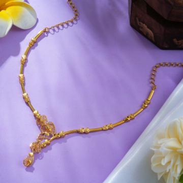 Sophisticated Heartin Gold Necklace