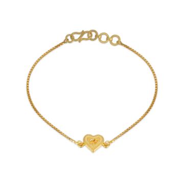 Tantalizing Heartin Gold Bracelet