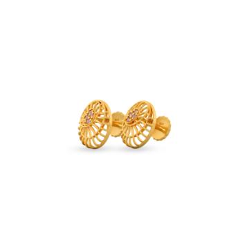 Charming Oval Pattern Gold Earring
