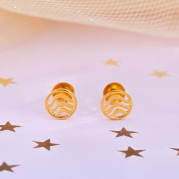 Elegant Wave Pattern Earrings