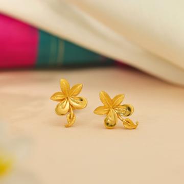 Graceful Floral Textured Gold Earrings