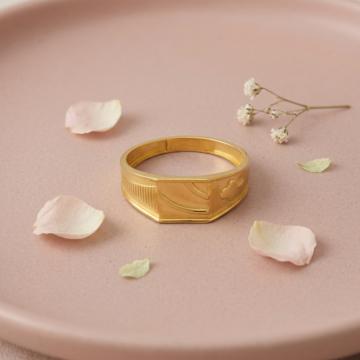 Prosperity Gold Leaf Design Ring
