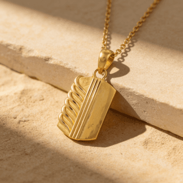 Graceful Leafline Gold Pendant