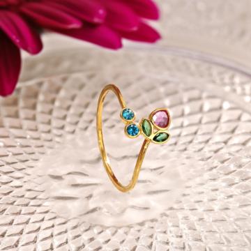 Tranquil Bloom Gold Ring