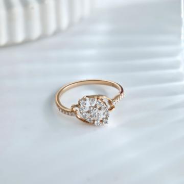 Lustrous Twist Diamond Ring
