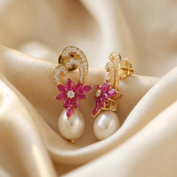 Dainty 18KT Pearl Blossom Diamond Earrings