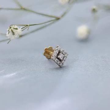 Radiant Square Diamond Nose Pin
