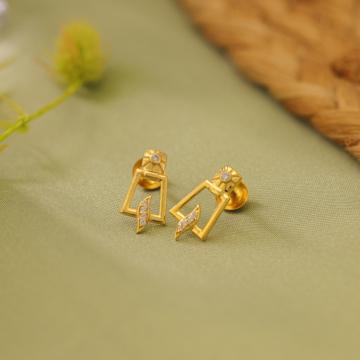 Beautifully curved Leaf Gold Earrings
