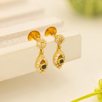 Incandescent Leaf Drop Gold Earrings - Fashion Fast Forward Collection
