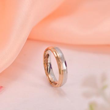 Stylish Two-Tone Textured Gold Ring
